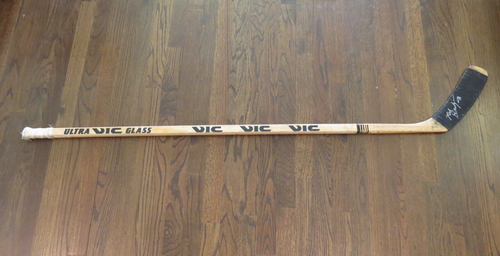 1985-86 Mel Bridgman New Jersey Devils Game Used  & Signed Vic NHL Hockey Stick